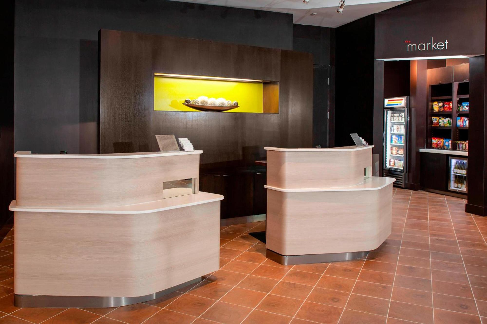 Courtyard By Marriott Deland Historic Downtown Hotel Exterior foto
